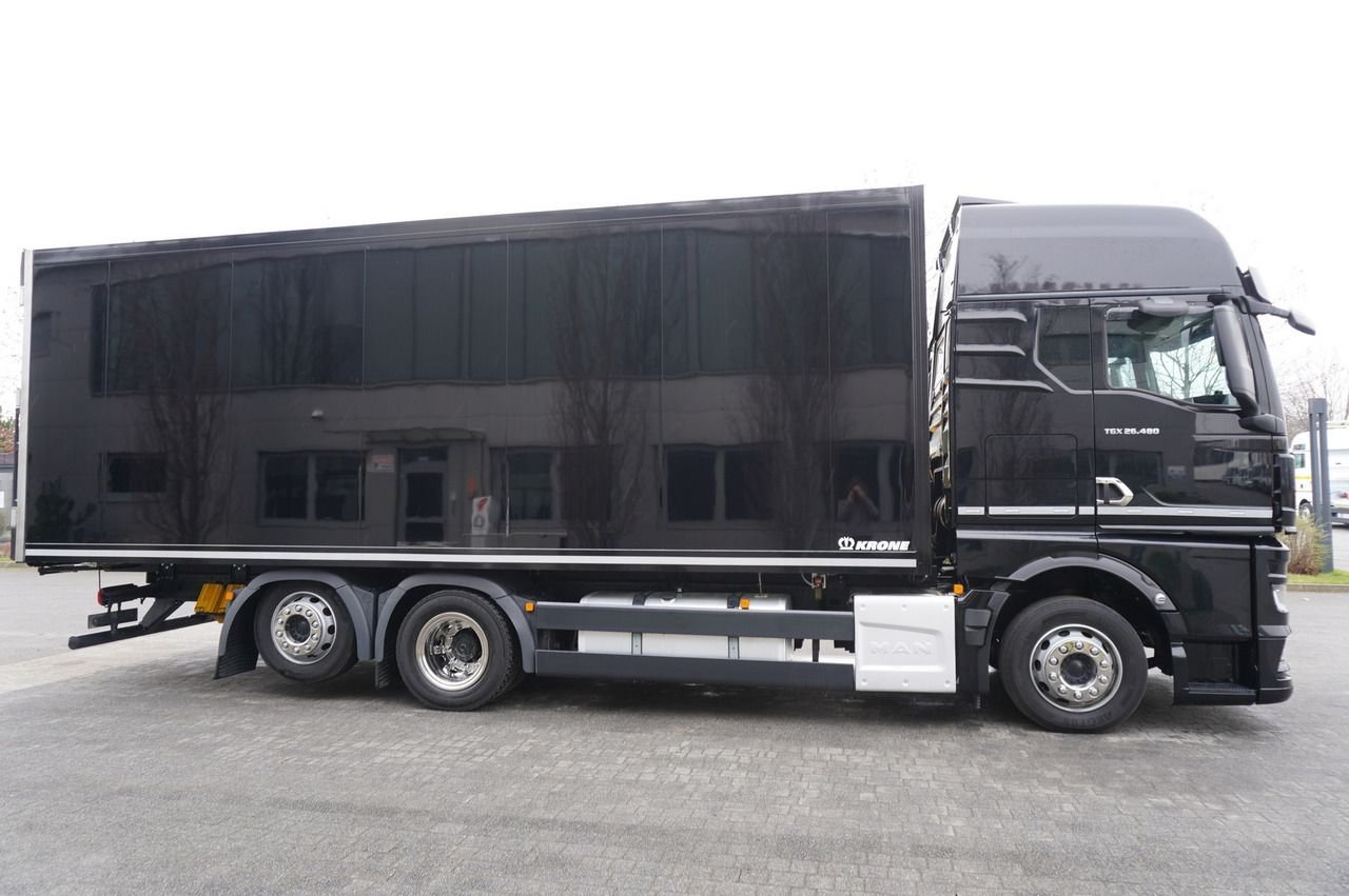 Truck MAN 28.480 6X2-2 BL
