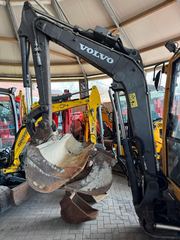 Volvo ECR28