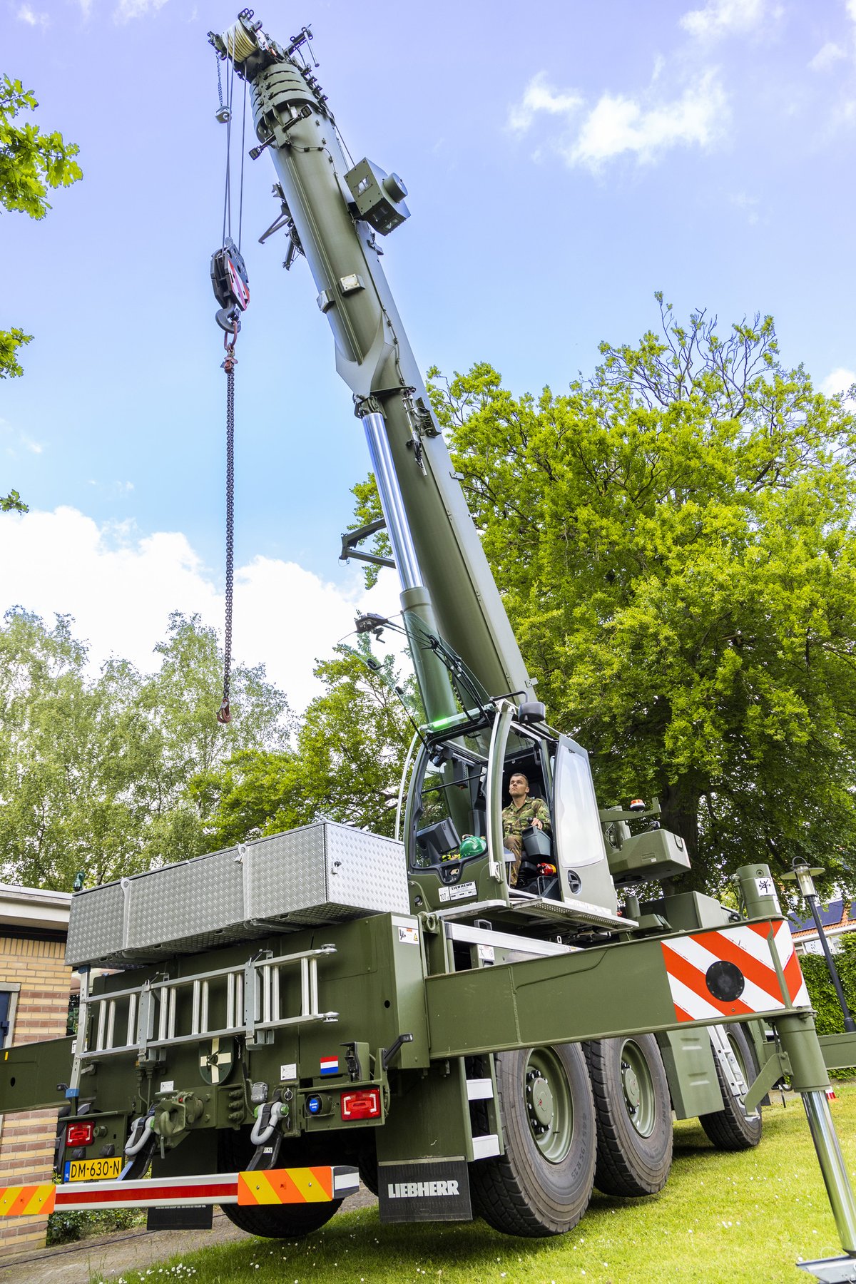 Mobile crane Liebherr LTM 1055-3.2