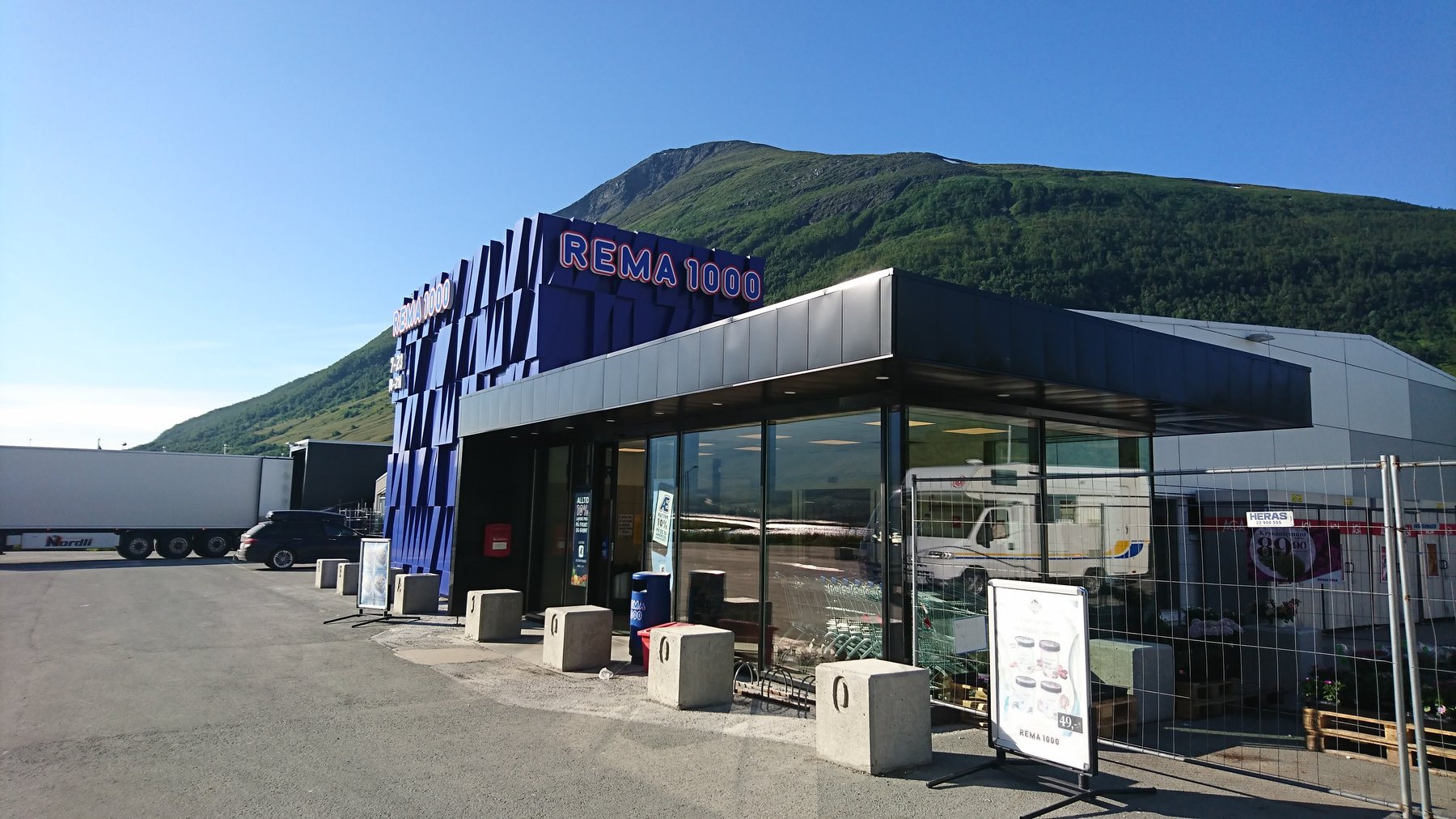 Trailer Rema 1000