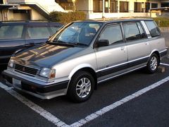 Mitsubishi SPACE WAGON VAN 2.0 B