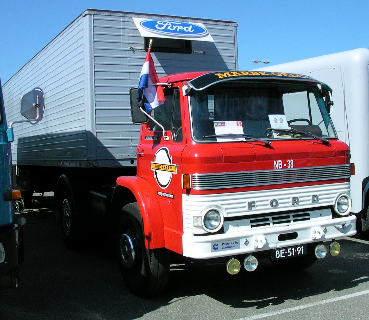 Truck Ford D-500