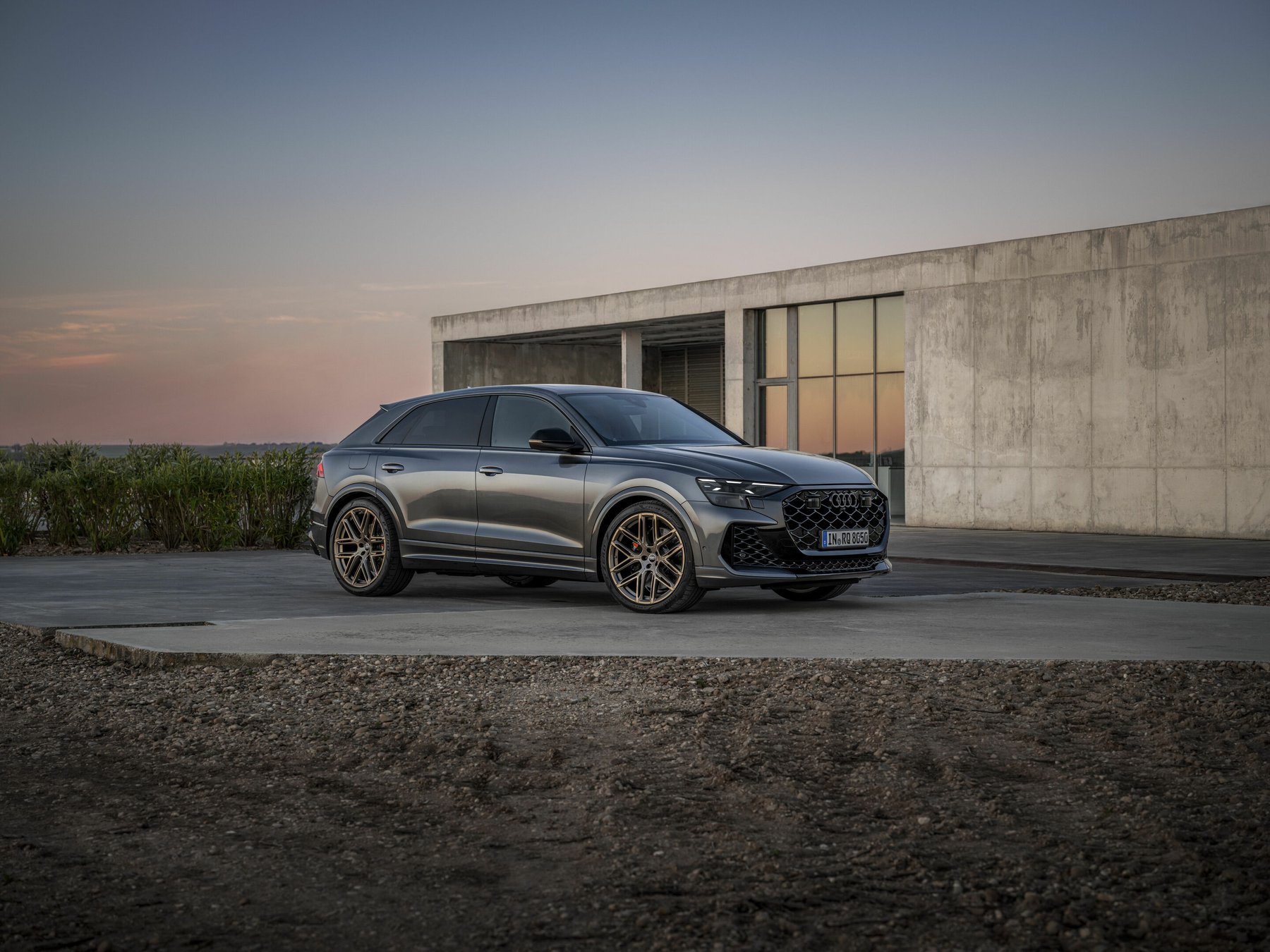 Samochód dostawczy Audi RS Q8
