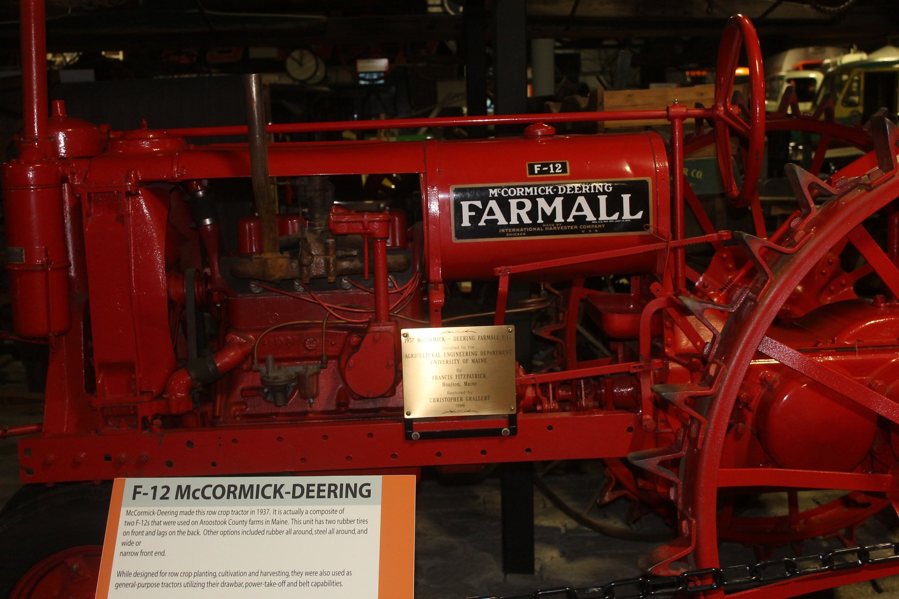 Tractor Mccormick Deering I-12