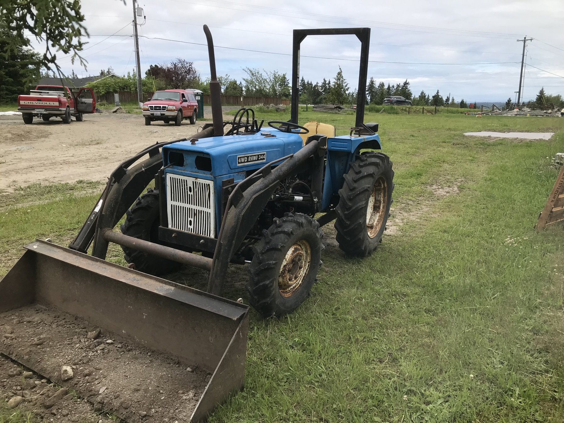 Tractor Rhino 344