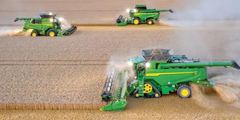 John Deere 448