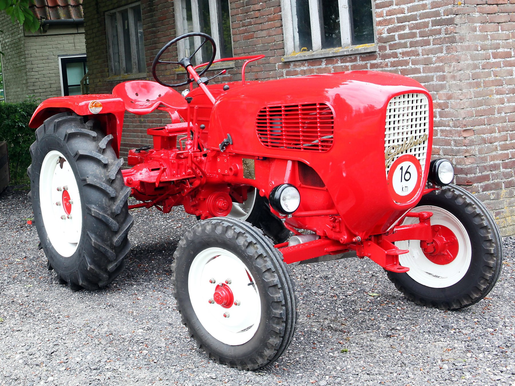 Traktor Güldner A 2 DL Tessin