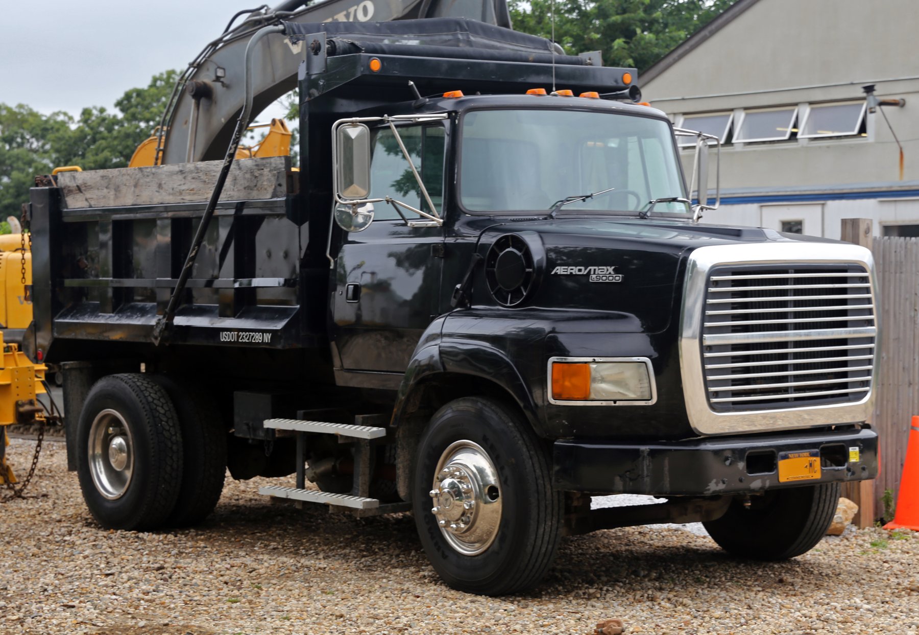 Truck Ford L9000