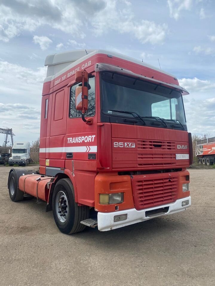 Truck DAF FT 95.430W-A/380