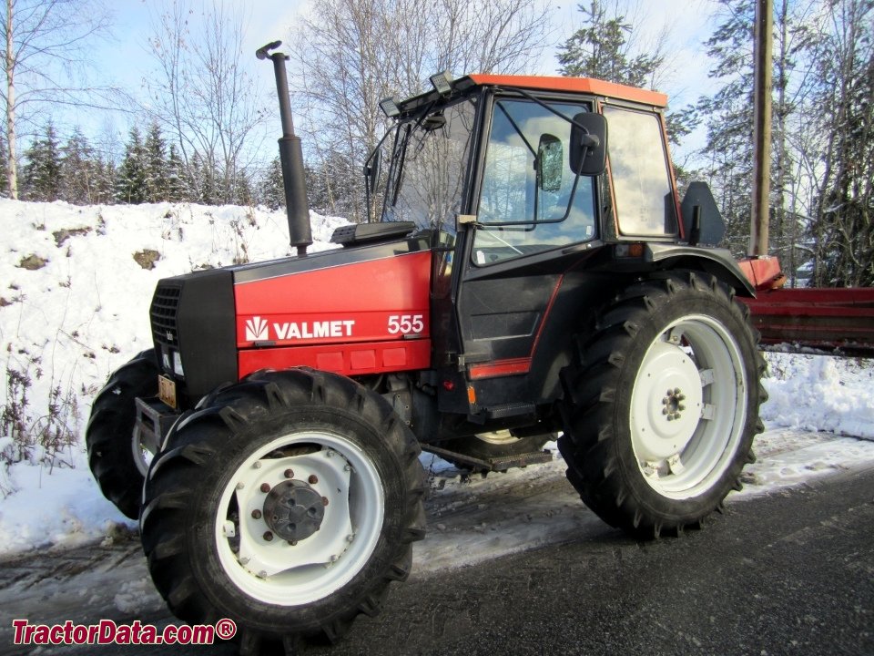Valmet-Valtra 604-4
