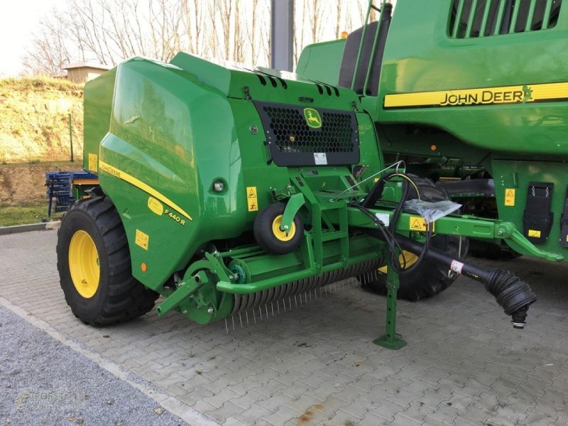 John Deere F440R