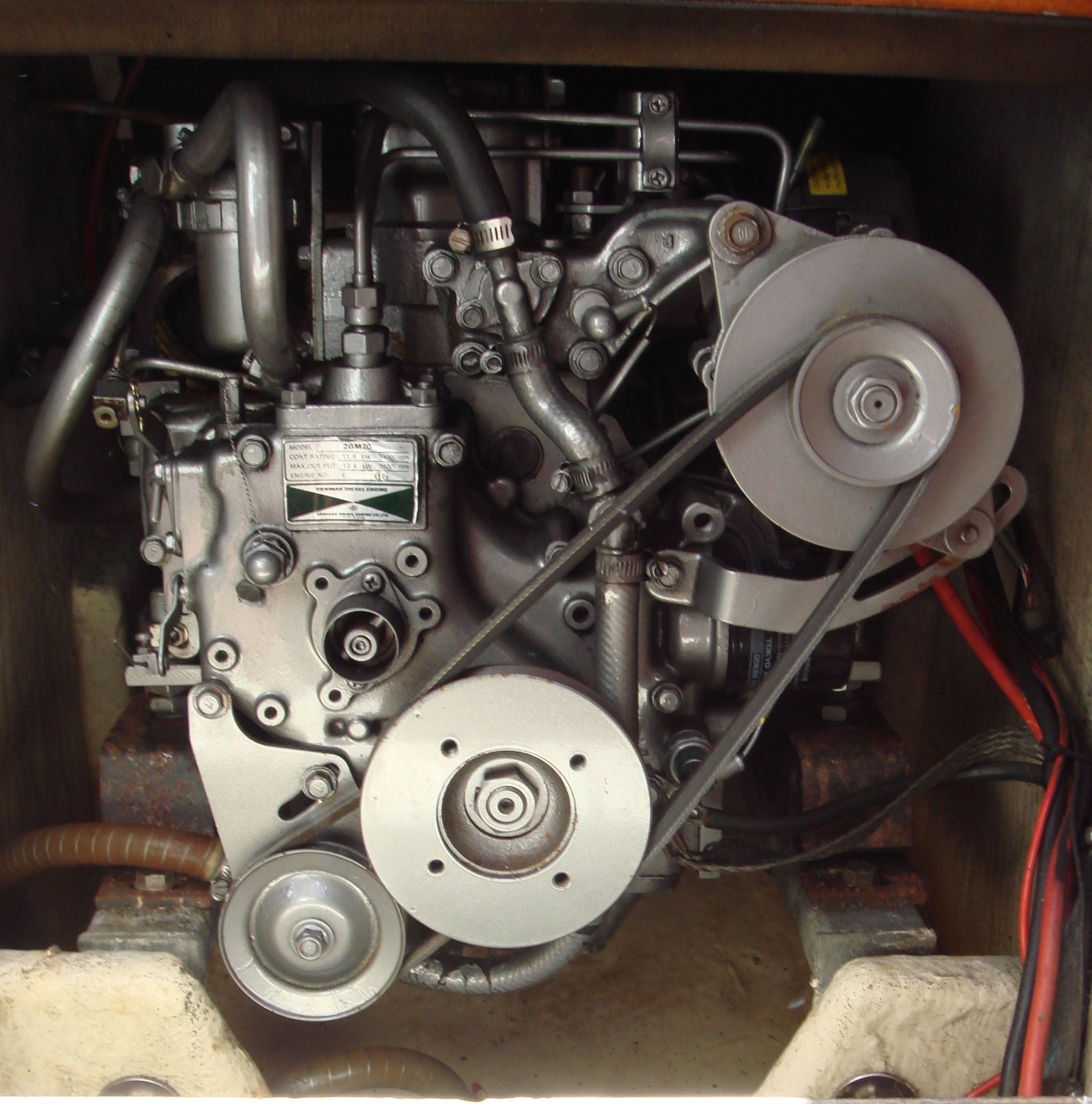 Diesel engine Yanmar 2TNV70-M