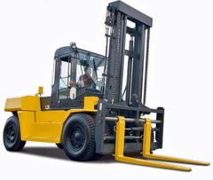Komatsu FD135-7