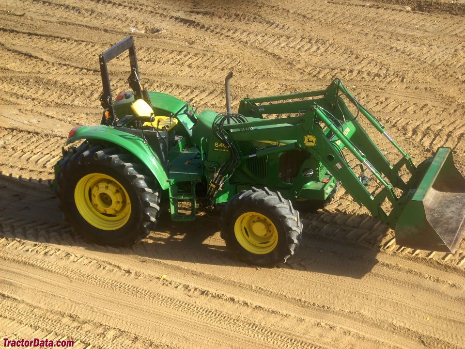 Traktor John Deere 6415 MFWD