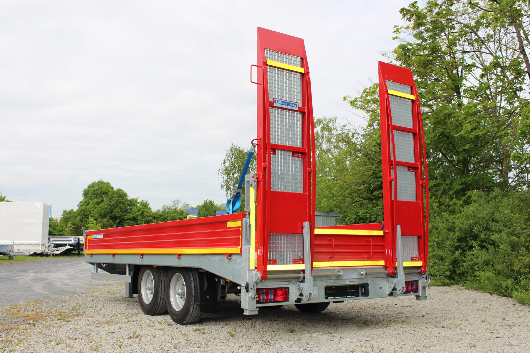 Trailer Blomenroehr F620/18000