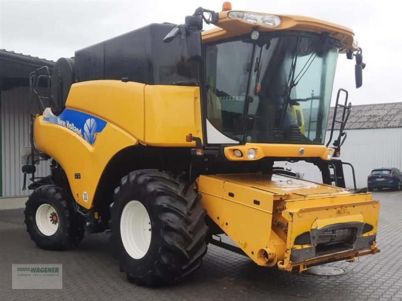 Combines New Holland (CNH) CR9060