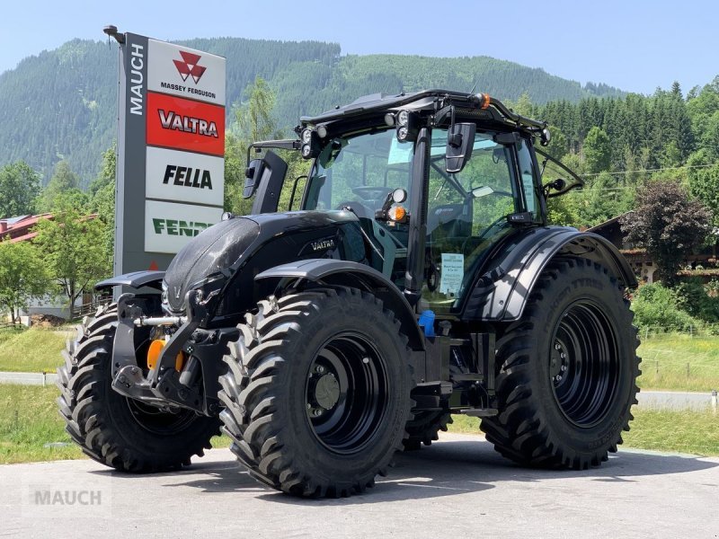 Valtra N155E