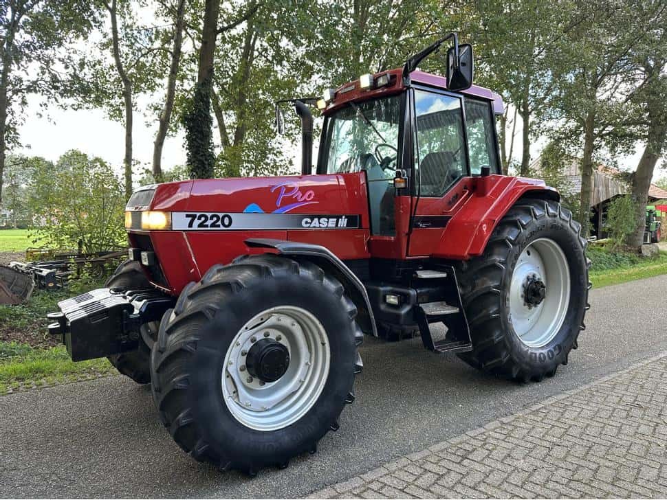 Tractor Case IH MAGNUM 7220
