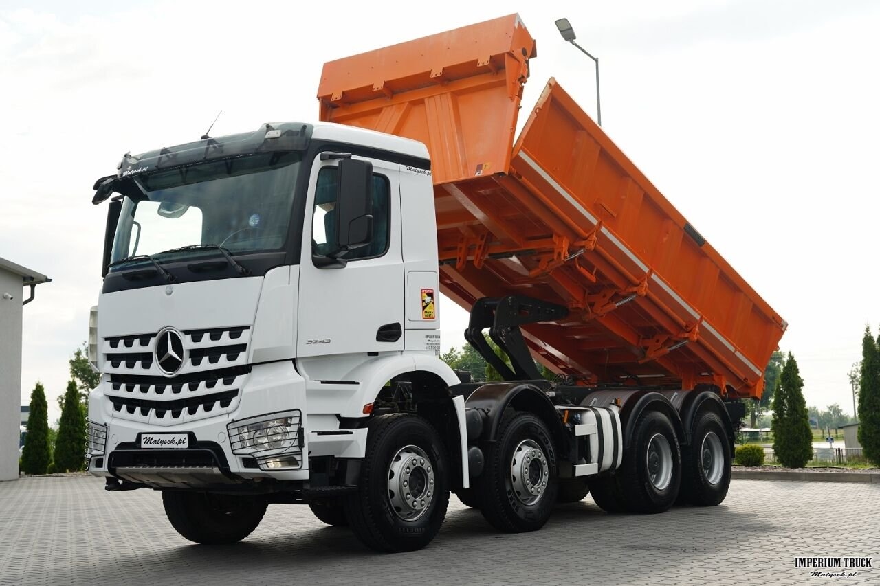 Truck Mercedes Benz AXOR 3243K-8X4