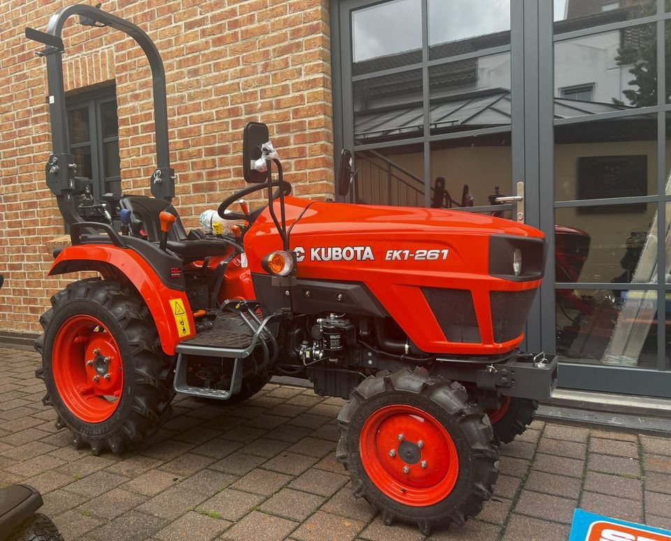 Tractor Kubota EK1-261