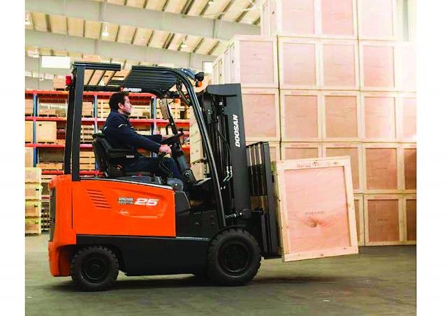 Doosan B30S