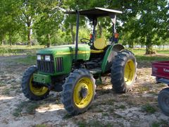 John Deere Model 5220