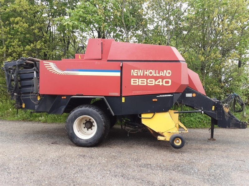 New Holland BB940