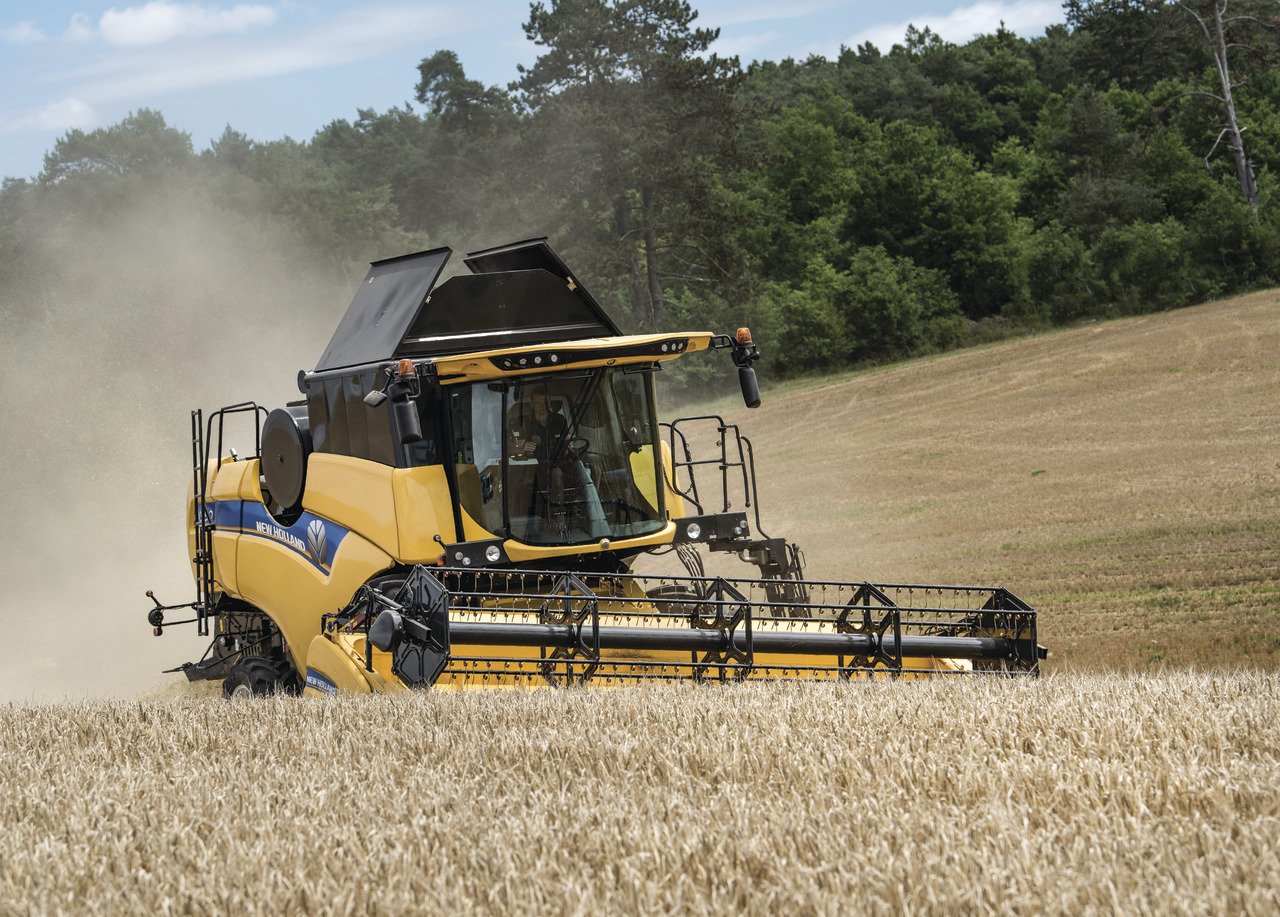New Holland CX 5090 Laterale