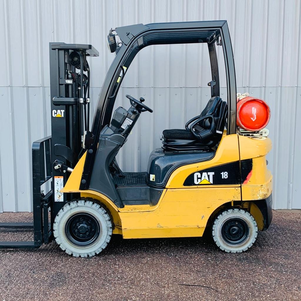 LPG forklifts CAT Lift Trucks GP18N