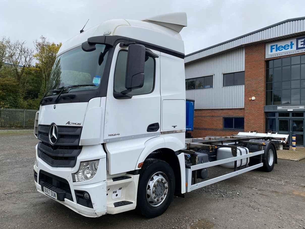 Truck Mercedes Benz 1824/450