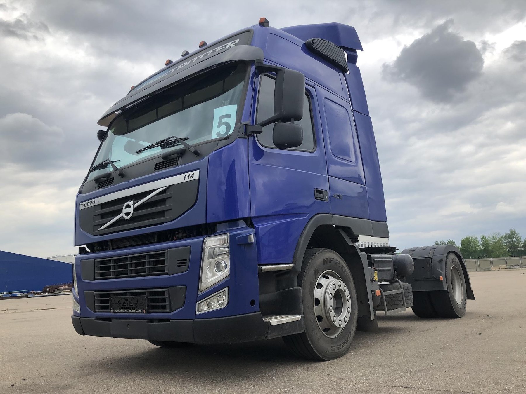 Truck Volvo D11-FM42RB-RAD-A4 4*2/560