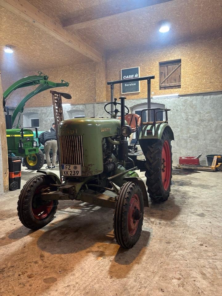 Tractor Fendt Dieselross FL114