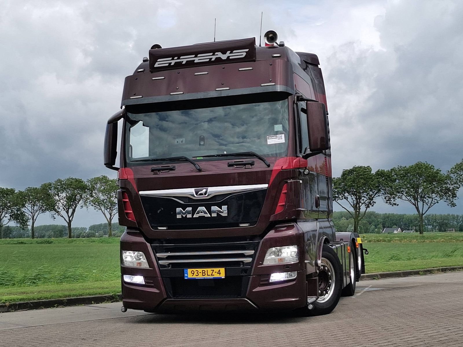 Lastwagen MAN TGX 28.580
