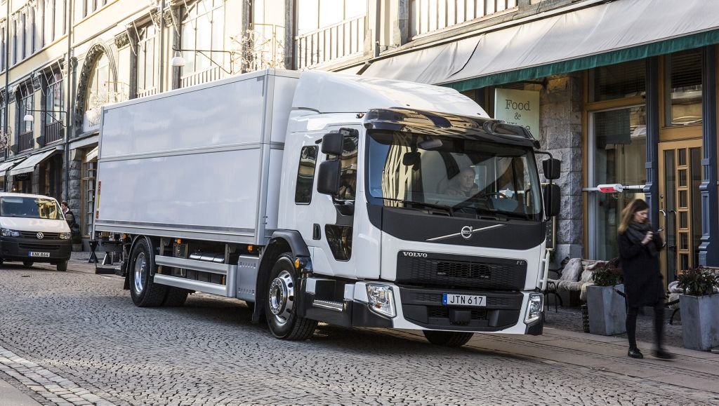 Truck Volvo FES42 R