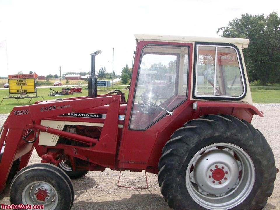 Traktor International Harvester 574