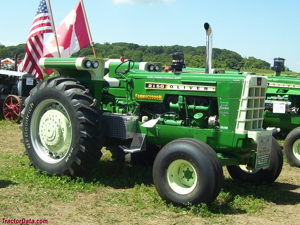 Tractor Oliver 2150 (4 WD)