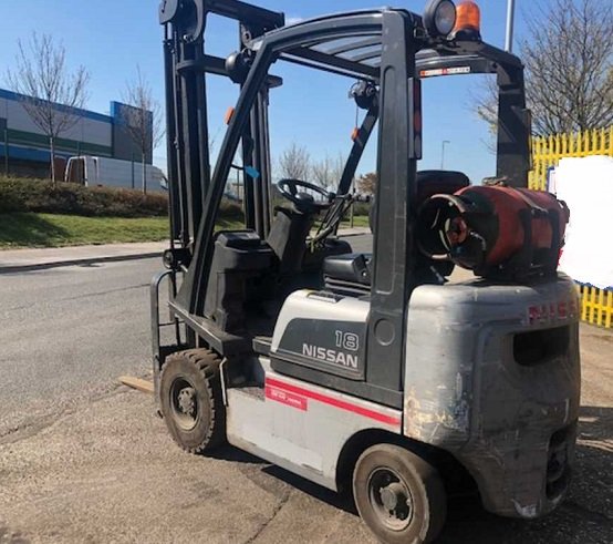 Treibgasstapler Nissan P1D1A18LQ