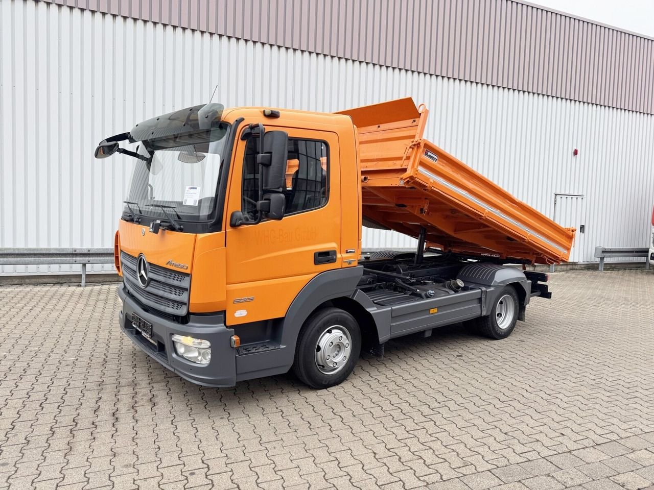 Truck Mercedes Benz ATEGO 823L