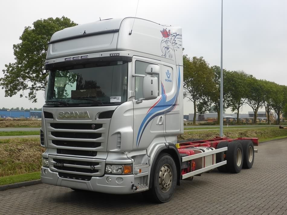 Lastwagen Scania R620LA8X4/4HNA
