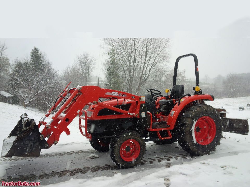 Traktor Kioti DK40SE HST 4WD