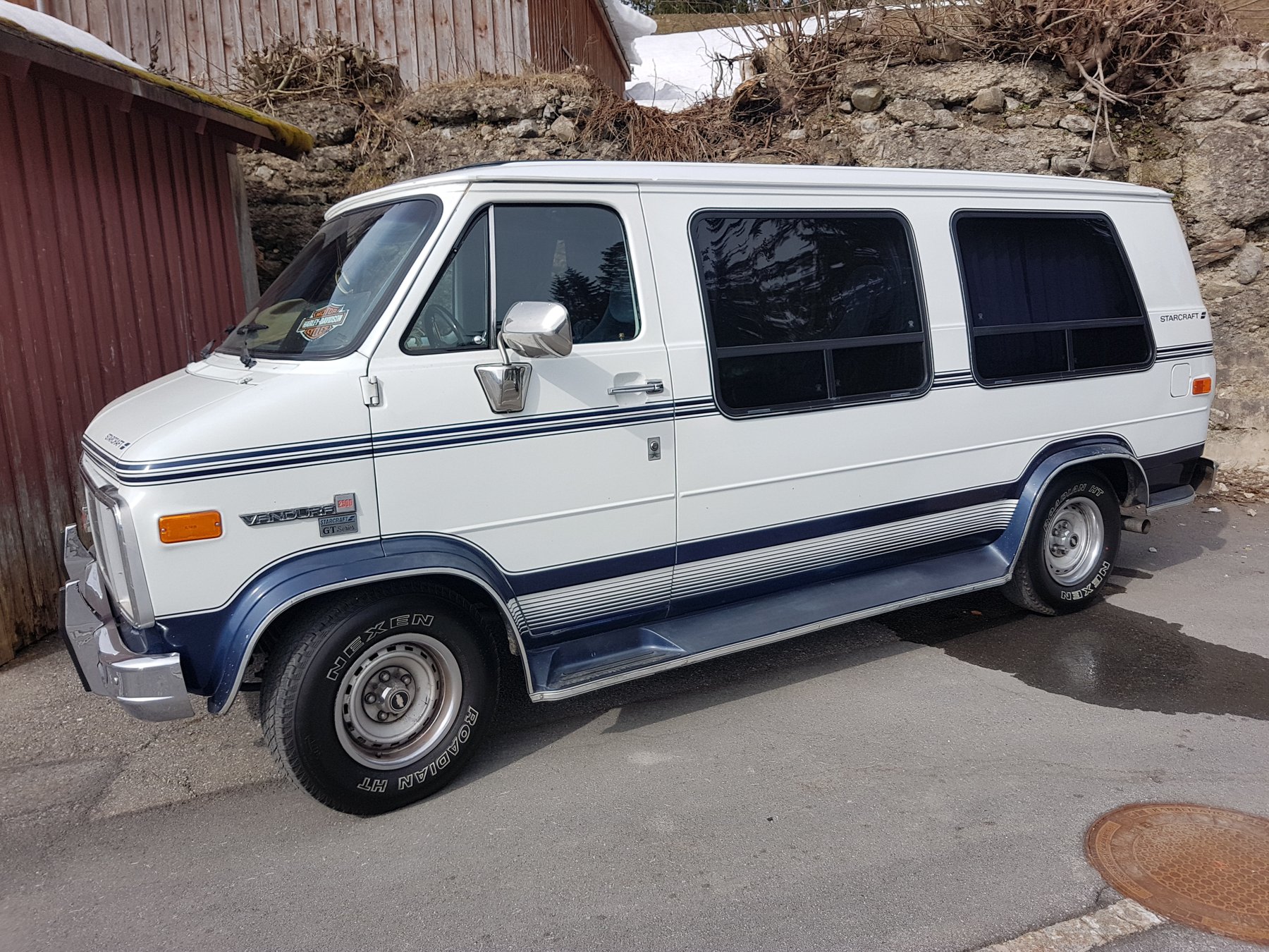 Van GMC VANDURA 2.5 STARCRAFT