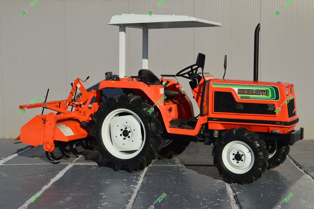 Traktor Hinomoto N239