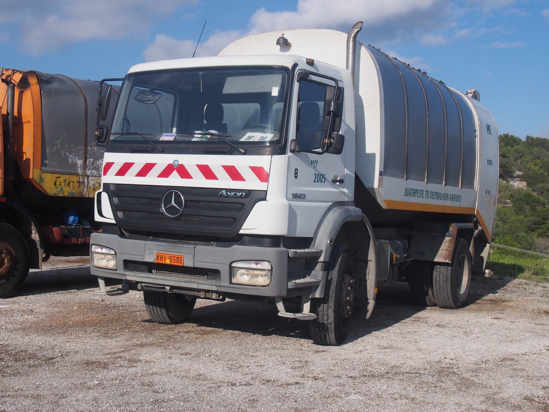 Truck Mercedes Benz 1823-95050/450