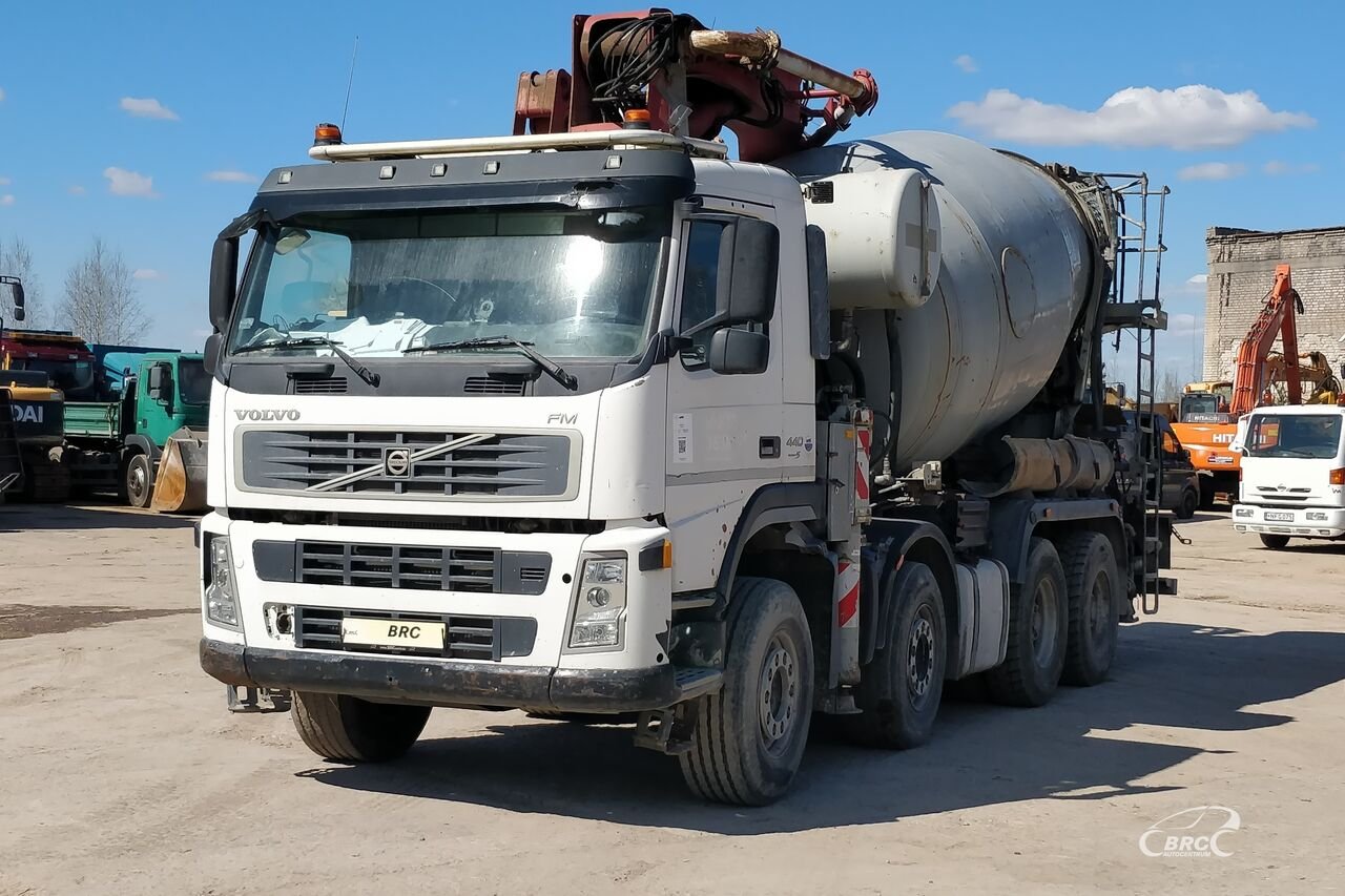 Truck Volvo FM8X4