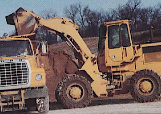 Caterpillar 936 Landfill