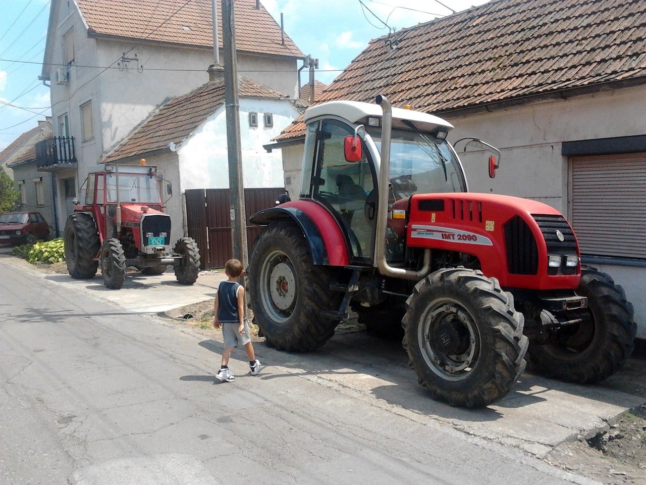 Traktor IMT 2075