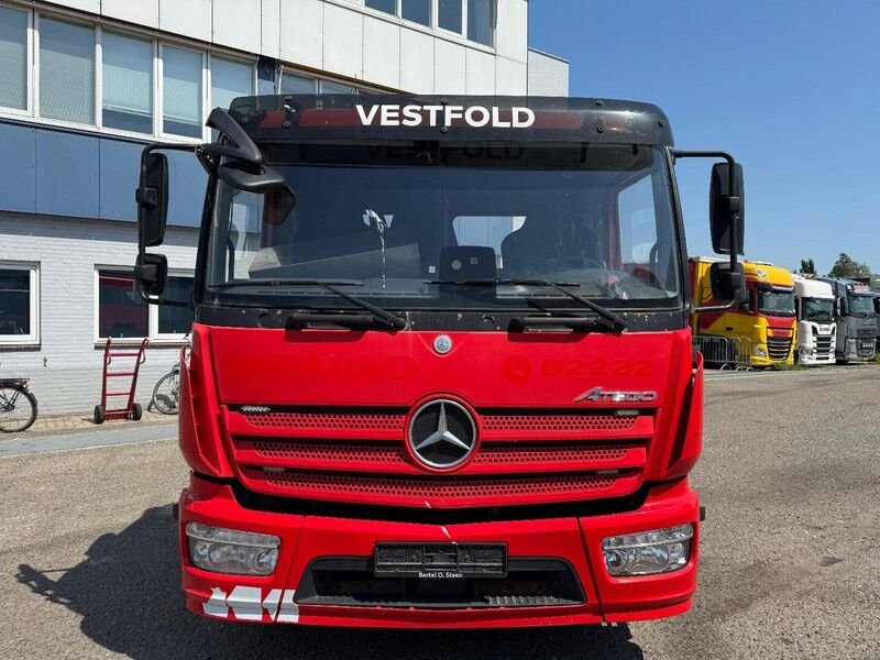Truck Mercedes Benz 1224LNR/42