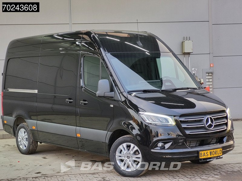 Mercedes Benz SPRINTER 906 35