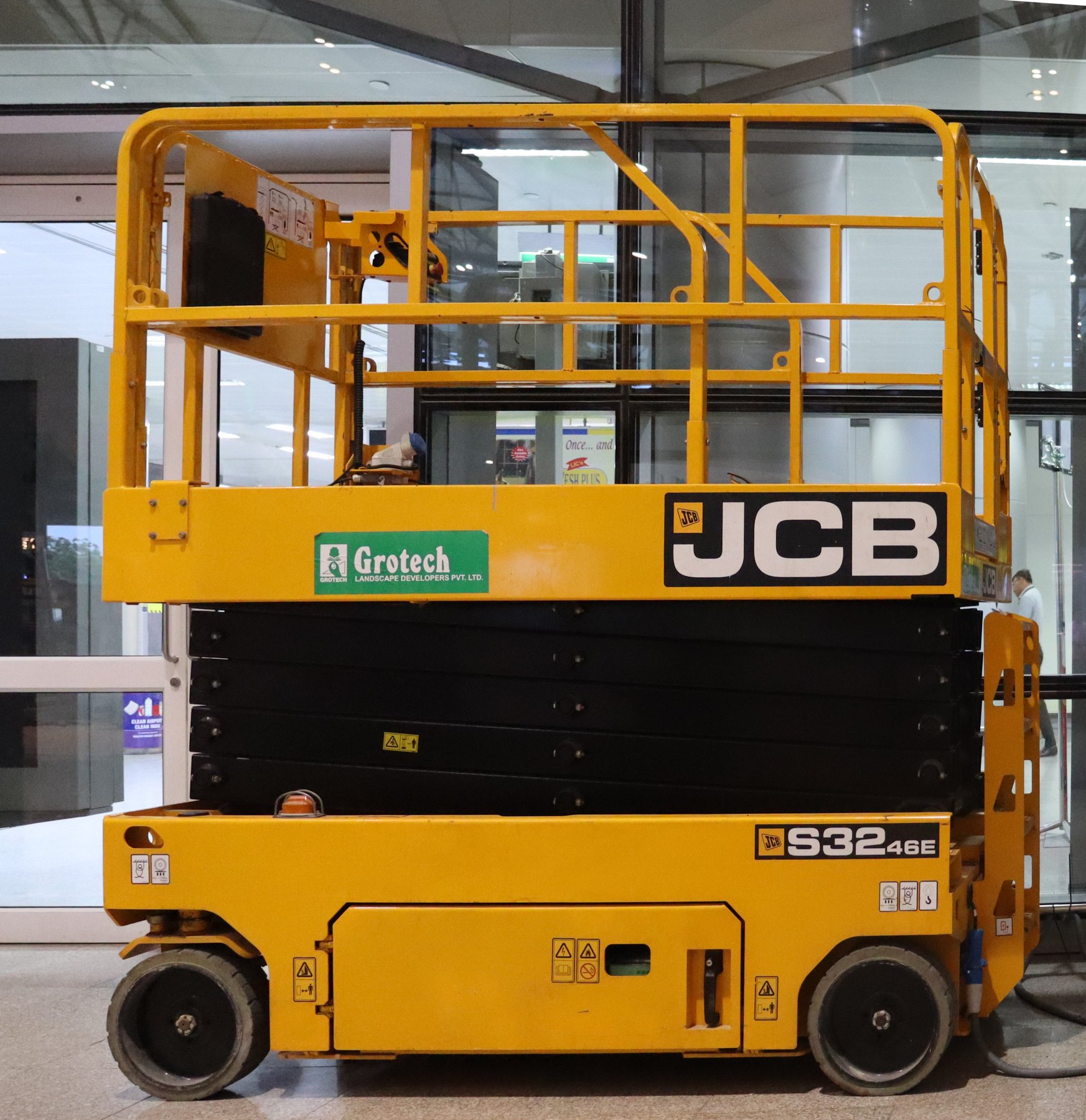 Arbeitsbühnen JCB S19 30E