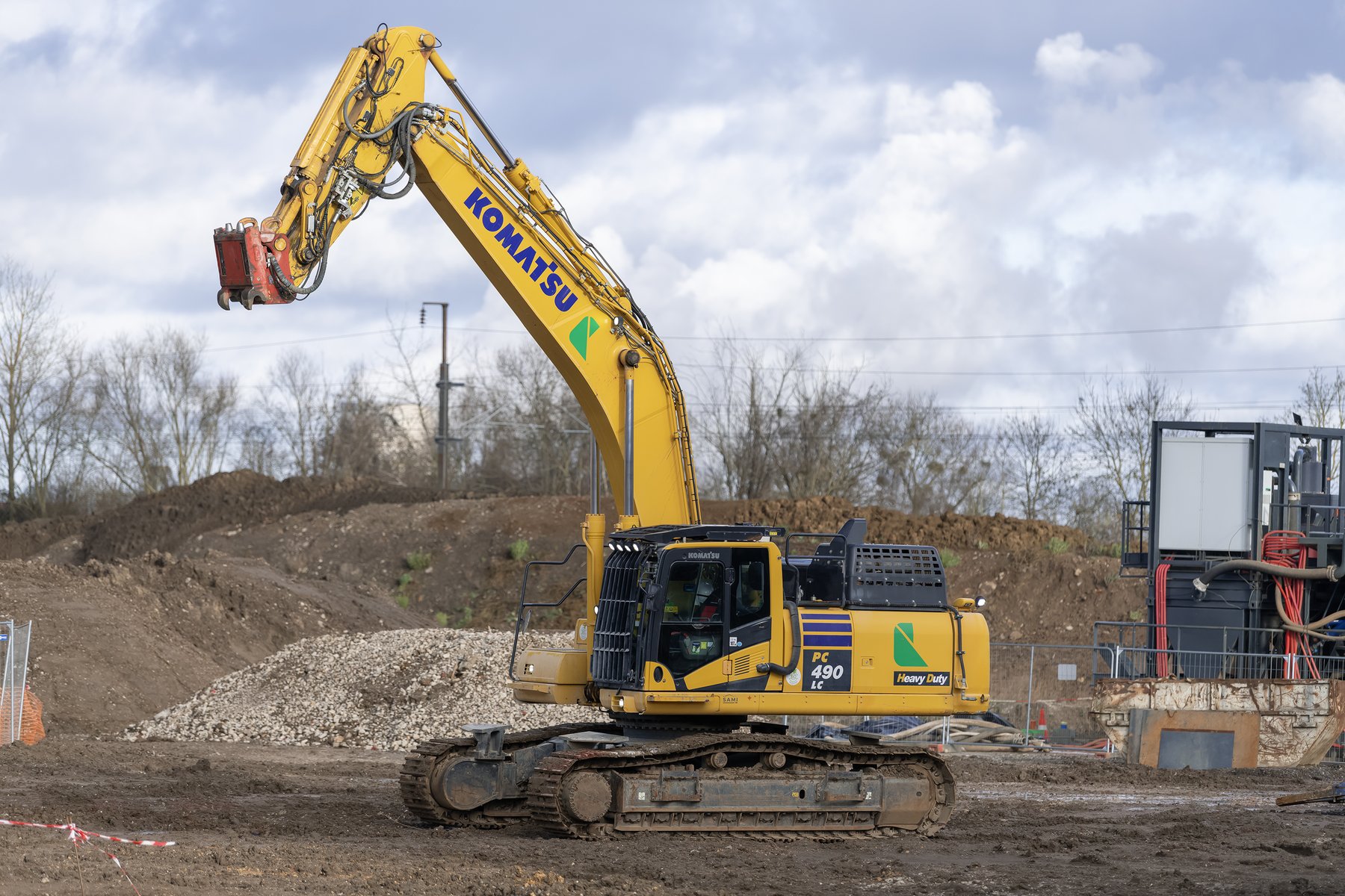 Excavator Komatsu PC490LC-10